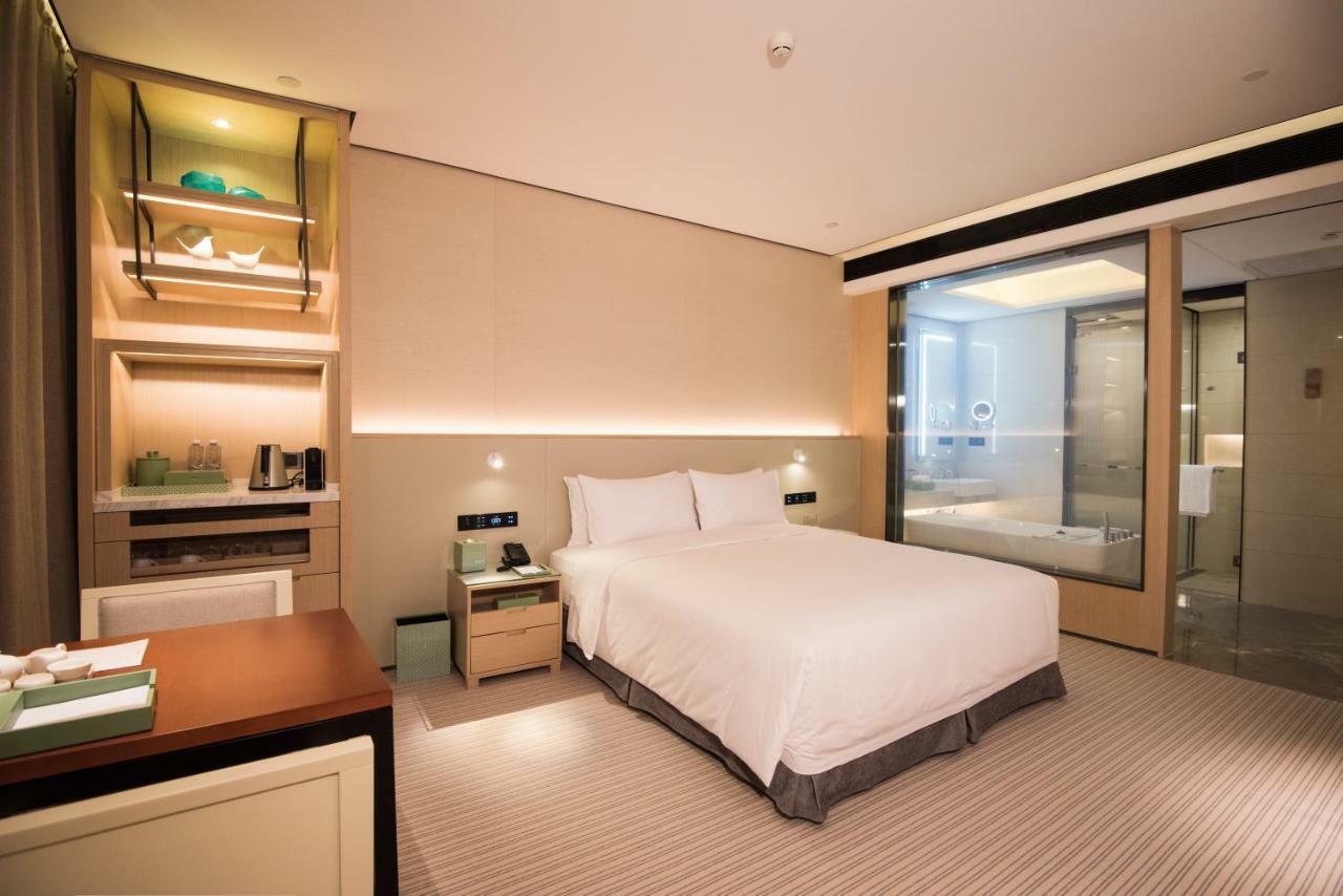 פושאן Virtuous World Hotel מראה חיצוני תמונה