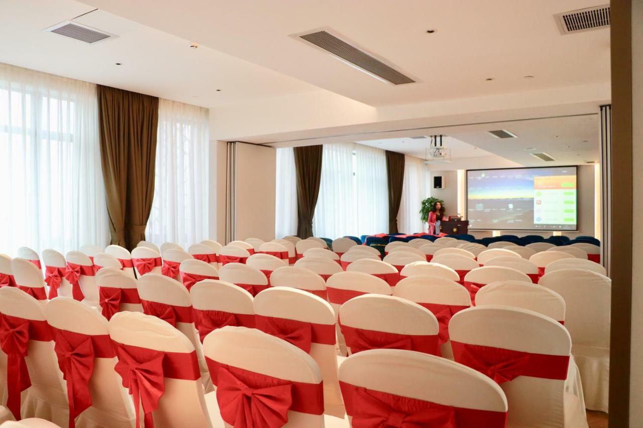 פושאן Virtuous World Hotel מראה חיצוני תמונה