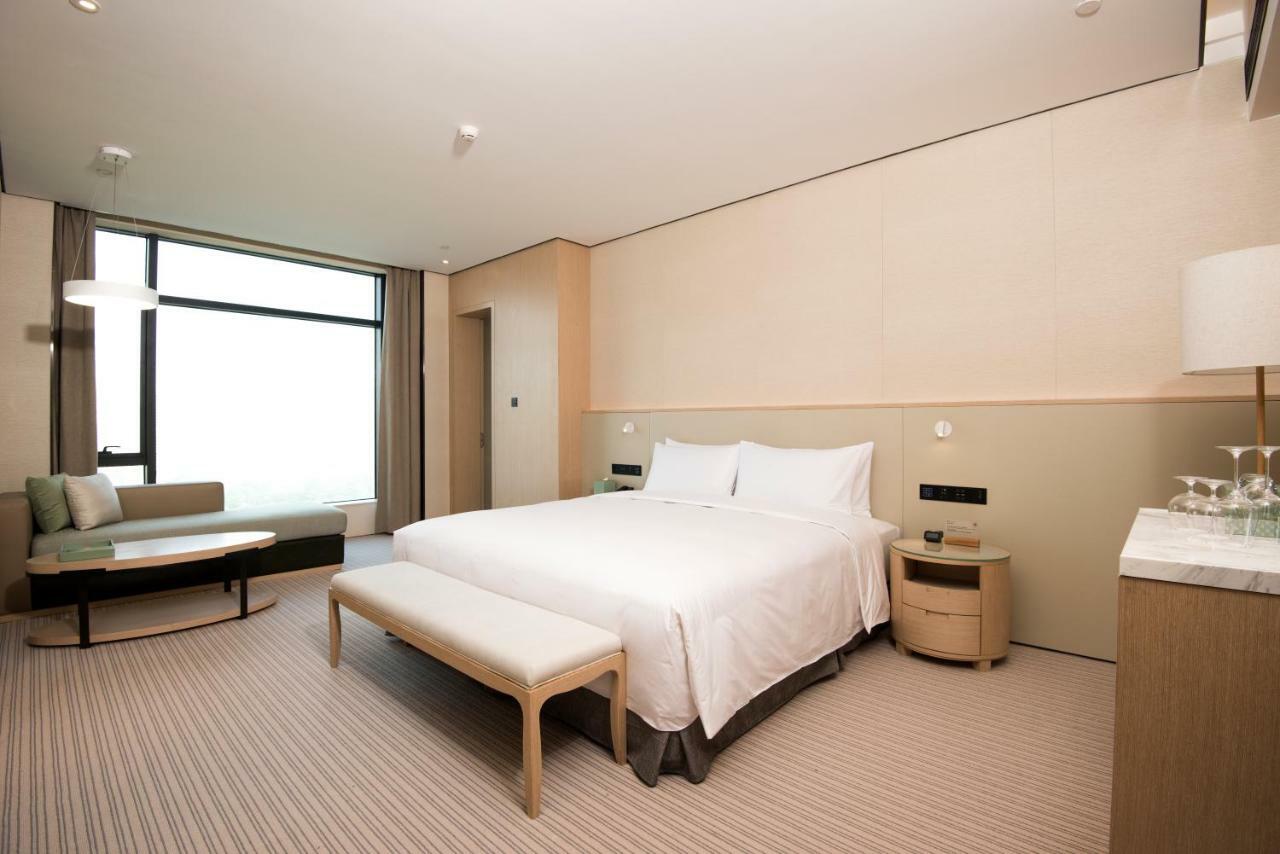 פושאן Virtuous World Hotel מראה חיצוני תמונה
